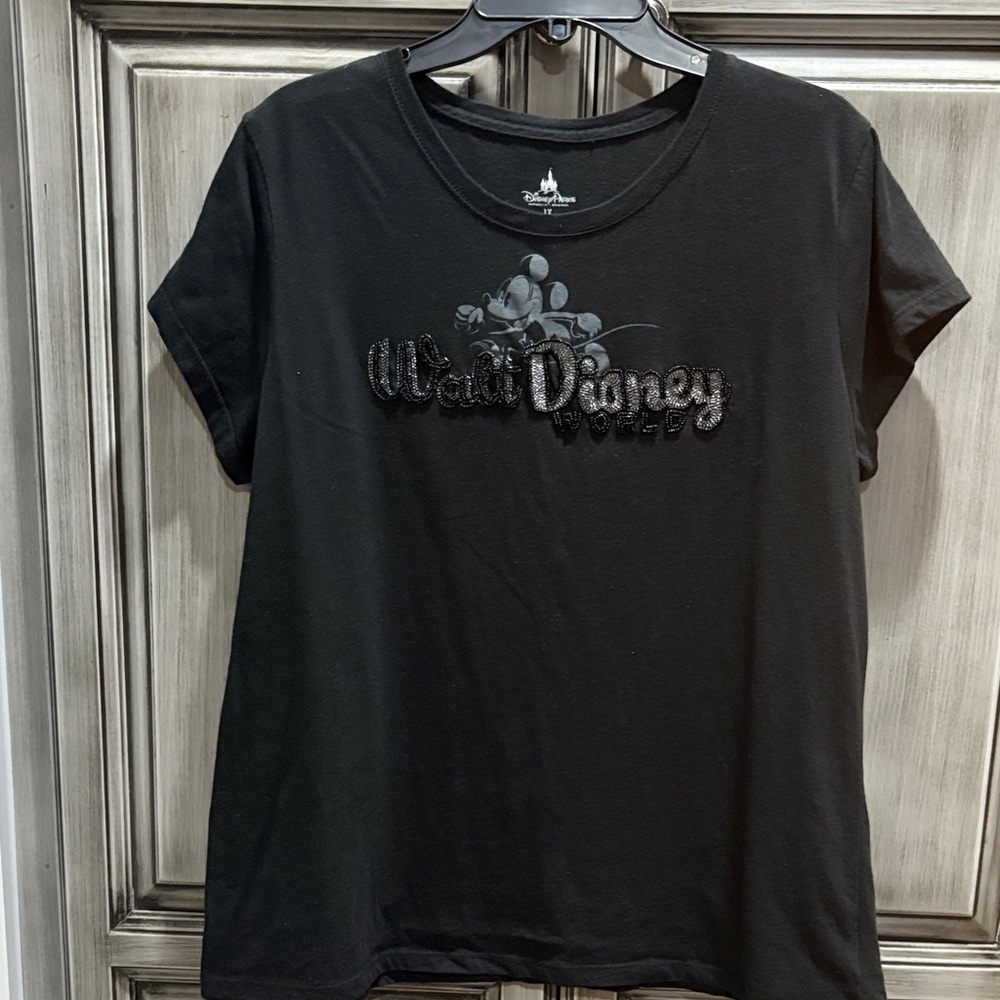 Disney Parks Woemn’s Black Graphic Tee